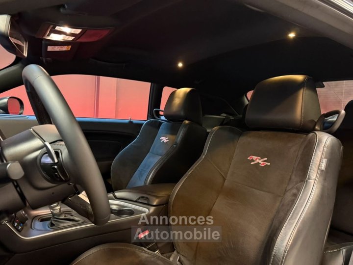 Dodge Challenger R-T SCAT PACK 64L V8 - 2