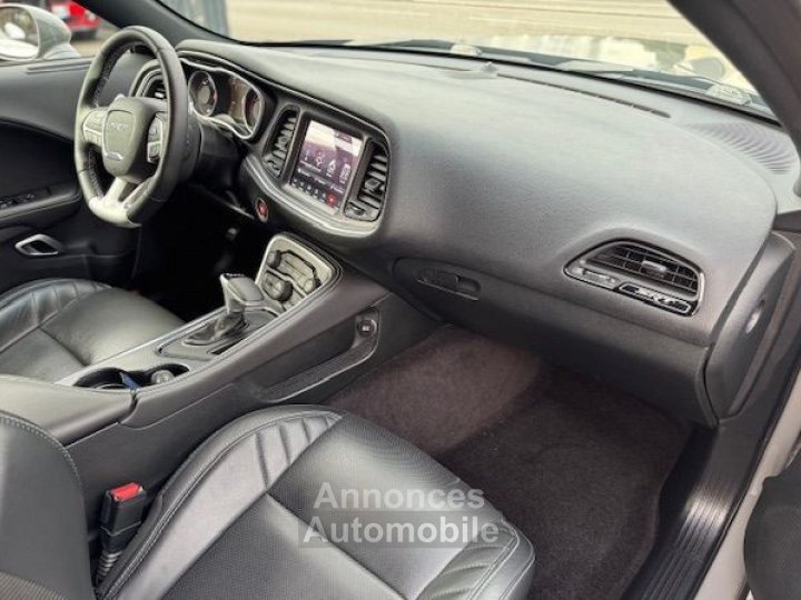 Dodge Challenger V8 64 Scat Pack 492ch bo&icirc;te automatique 26595 KMS NAVIGATION AUDIO ALPINE - 3