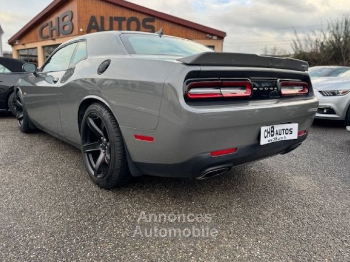 Dodge Challenger V8 64 Scat Pack 492ch bo&icirc;te automatique 26595 KMS NAVIGATION AUDIO ALPINE - 5