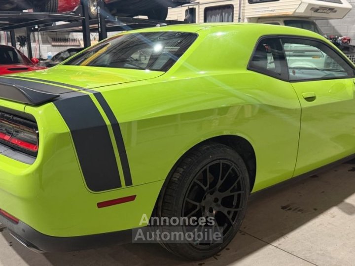 Dodge Challenger Scatpack - 7