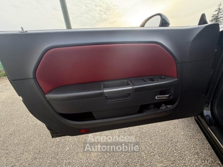 Dodge Challenger RT 57 V8 385 - 13