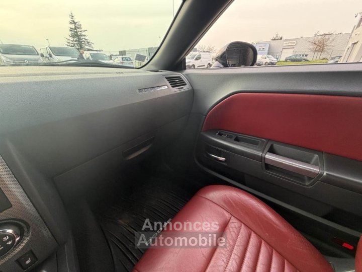 Dodge Challenger RT 57 V8 385 - 16