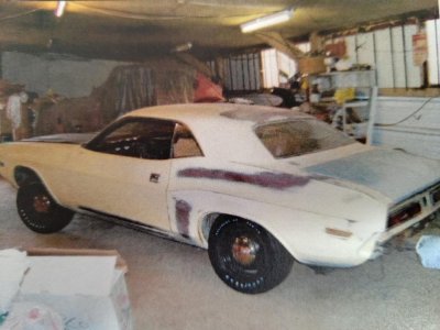 Dodge Challenger BIG BLOCK 383, ORIGINE FRANCE   - 25