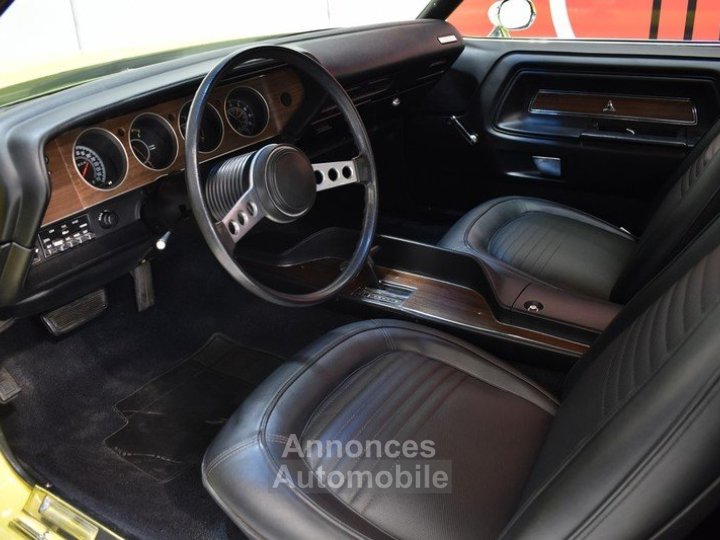 Dodge Challenger 340 CI - 6
