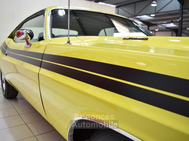 Dodge Challenger 340 CI - 21