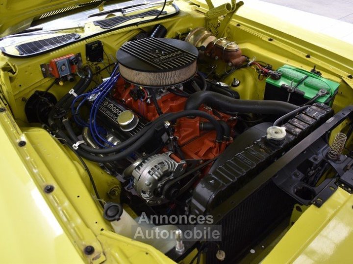 Dodge Challenger 340 CI - 38