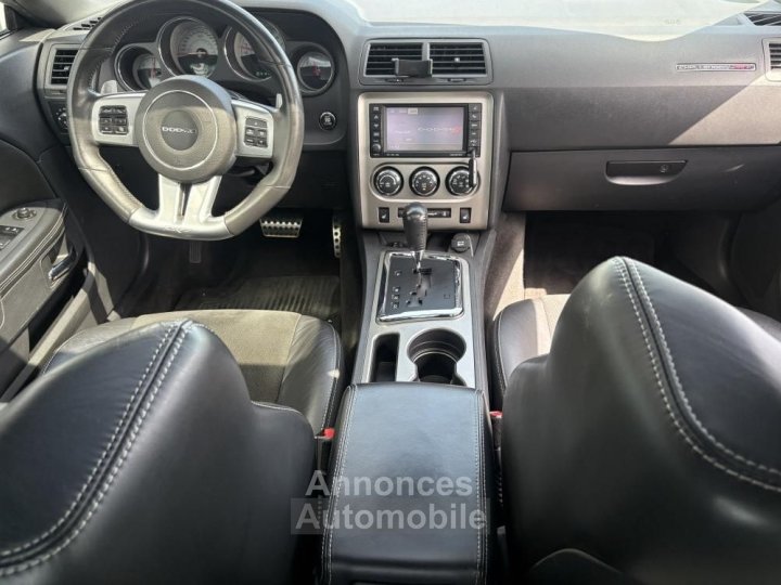 Dodge Challenger SRT8 6,4l V8 477ch ( ligne sur mesure, toit ouvrant, si&egrave;ge et volant chauffant) - 3