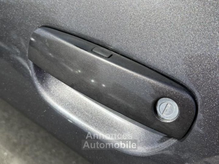 Dodge Challenger SRT8 6,4l V8 477ch ( ligne sur mesure, toit ouvrant, si&egrave;ge et volant chauffant) - 16