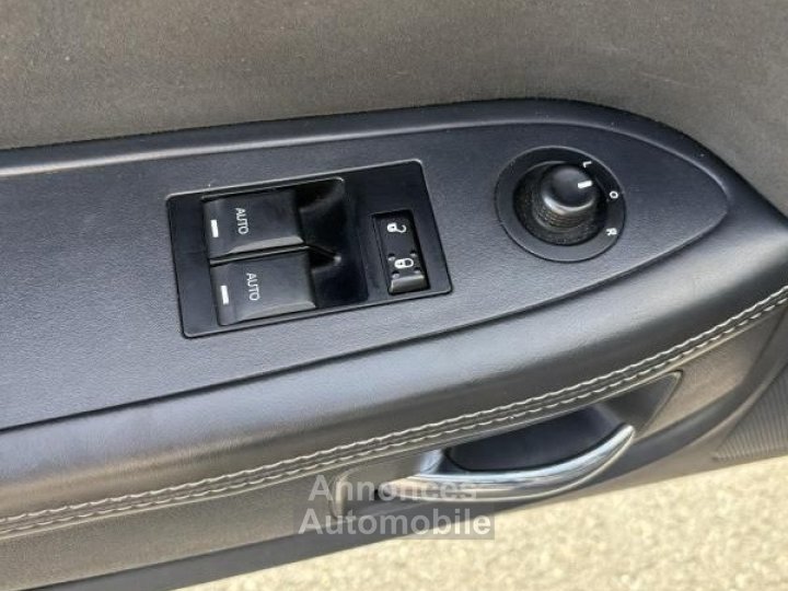 Dodge Challenger SRT8 6,4l V8 477ch ( ligne sur mesure, toit ouvrant, si&egrave;ge et volant chauffant) - 26