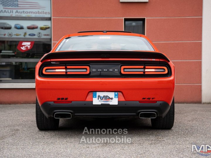 Dodge Challenger 64 V8 SRT Trans America / Clean Carfax - 11