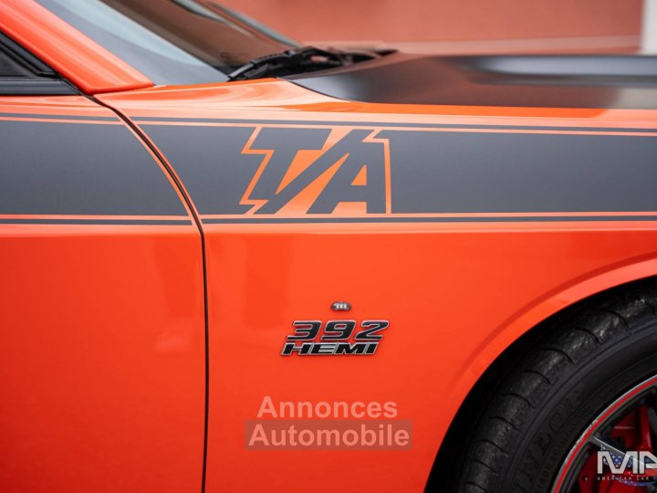 Dodge Challenger 64 V8 SRT Trans America / Clean Carfax - 27