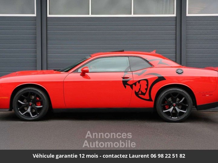 Dodge Challenger tout compris hors homologation 4500e - 4