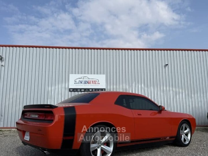Dodge Challenger SRT8 61L - 27