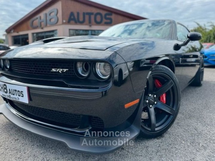 Dodge Challenger hellcat srt 717ch din noir 1ere main systeme audio harmann kardon - 1