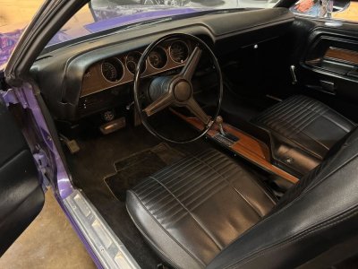 Dodge Challenger 1970 V8 383ci Plum Crazy   - 6