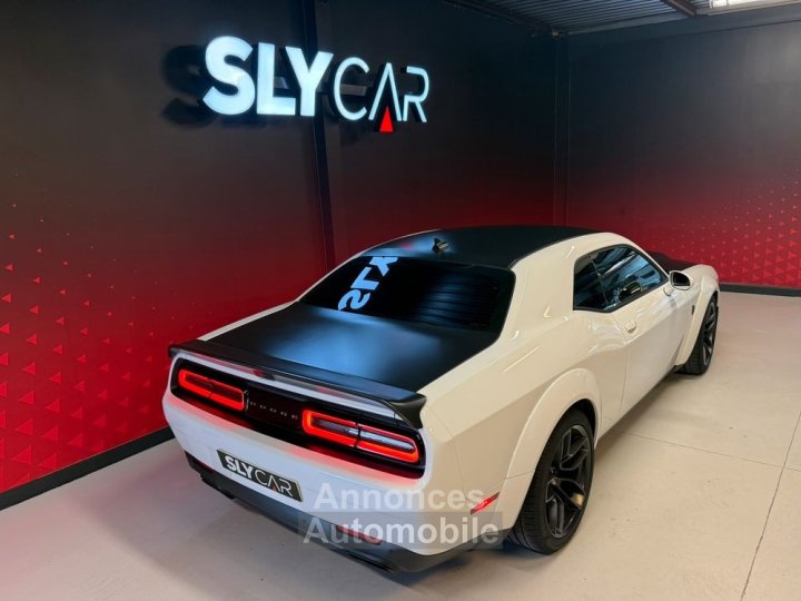 Dodge Challenger 62 V8 888 SRT HELLCAT Wide Body - 15