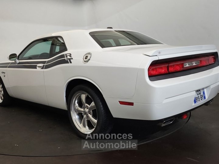Dodge Challenger RT - 3