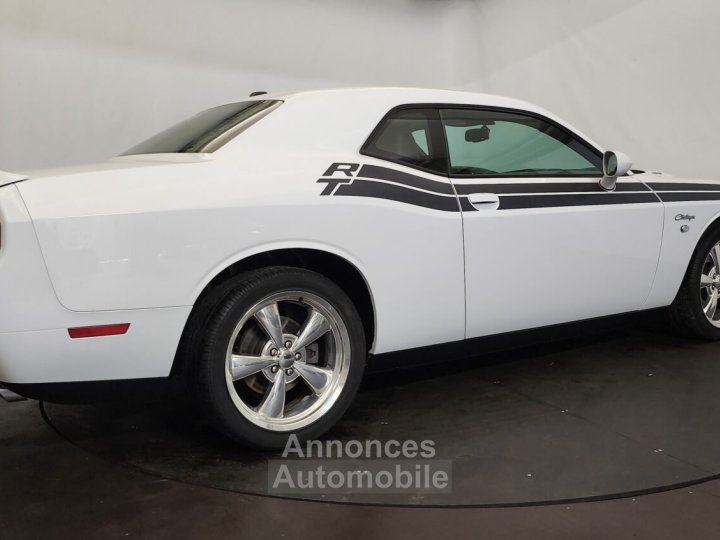 Dodge Challenger RT - 4