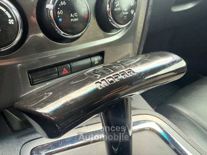 Dodge Challenger 36 V6 * Bo&icirc;te Auto * Alcantara * Cam&eacute;ra * &Eacute;cran Tactile * Pack Sport * Keyless Go - 15