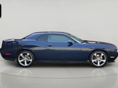 Dodge Challenger 57 V8 HEMI * Boîte Auto 8 * 381 ch * Pack Sport * Caméra * Jantes 20" * Keyless Go - 3