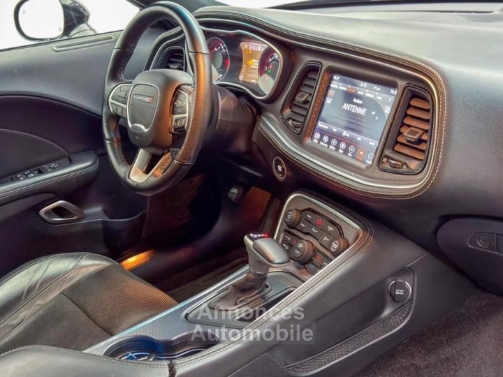 Dodge Challenger R-T 57 V8 HEMI 381cv Pack Sport Faible kilom&eacute;trage - 5