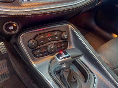 Dodge Challenger R-T 57 V8 HEMI 381cv Pack Sport Faible kilom&eacute;trage   - 7