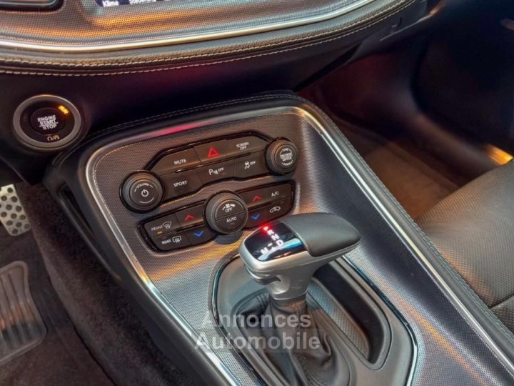 Dodge Challenger R-T 57 V8 HEMI 381cv Pack Sport Faible kilom&eacute;trage - 7
