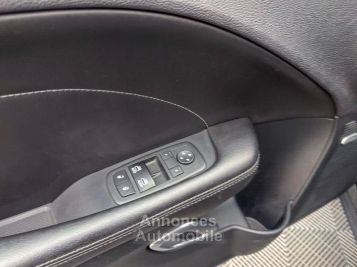 Dodge Challenger R-T 57 V8 HEMI 381cv Pack Sport Faible kilom&eacute;trage - 10