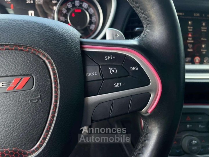 Dodge Challenger 36 V6 * Bo&icirc;te Automatique * Cam&eacute;ra * Cuir * Si&egrave;ges Chauffants/Ventil&eacute;s * Toit Ouvrant - 16