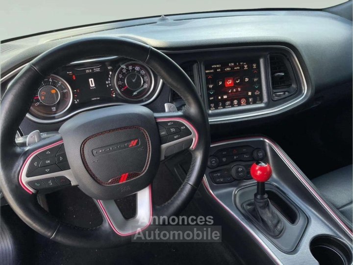 Dodge Challenger 36 V6 * Bo&icirc;te Automatique * Cam&eacute;ra * Cuir * Si&egrave;ges Chauffants/Ventil&eacute;s * Toit Ouvrant - 23