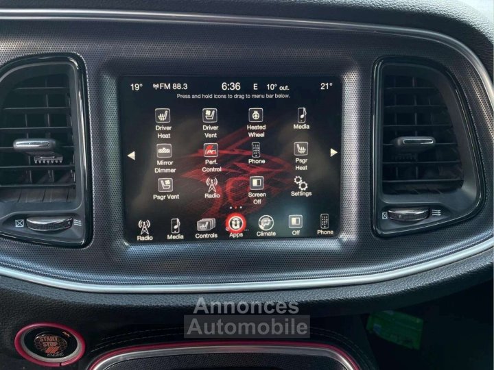 Dodge Challenger 36 V6 * Bo&icirc;te Automatique * Cam&eacute;ra * Cuir * Si&egrave;ges Chauffants/Ventil&eacute;s * Toit Ouvrant - 25