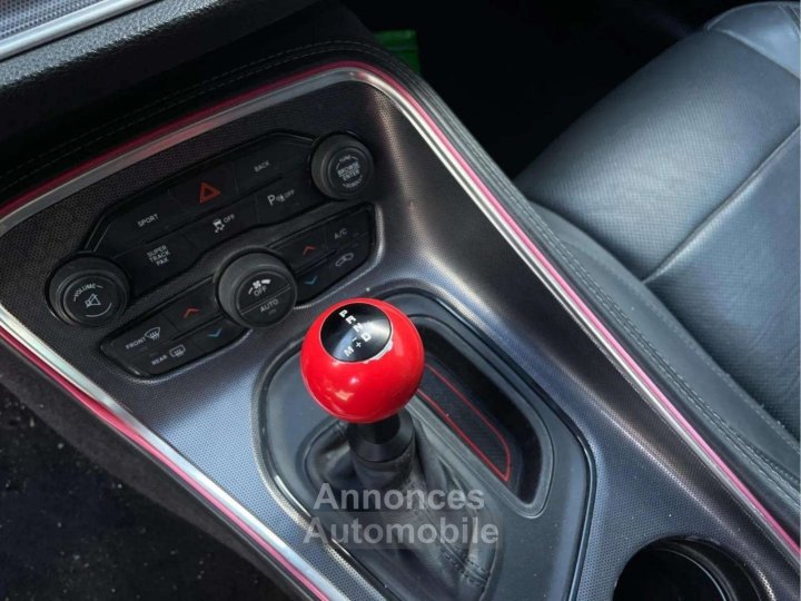Dodge Challenger 36 V6 * Bo&icirc;te Automatique * Cam&eacute;ra * Cuir * Si&egrave;ges Chauffants/Ventil&eacute;s * Toit Ouvrant - 28