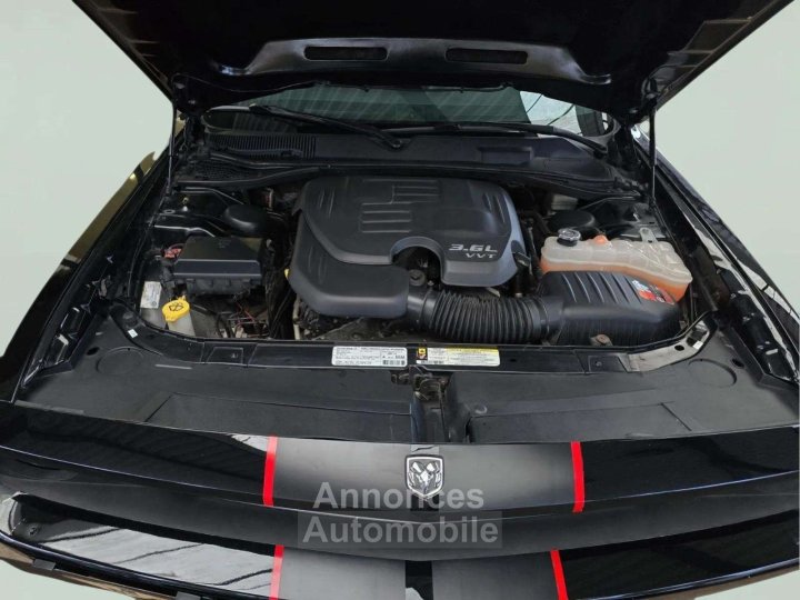 Dodge Challenger 36 V6 * Cervini * Bo&icirc;te Automatique * Cuir * CarPlay * Android Auto * Jantes 20" - 19