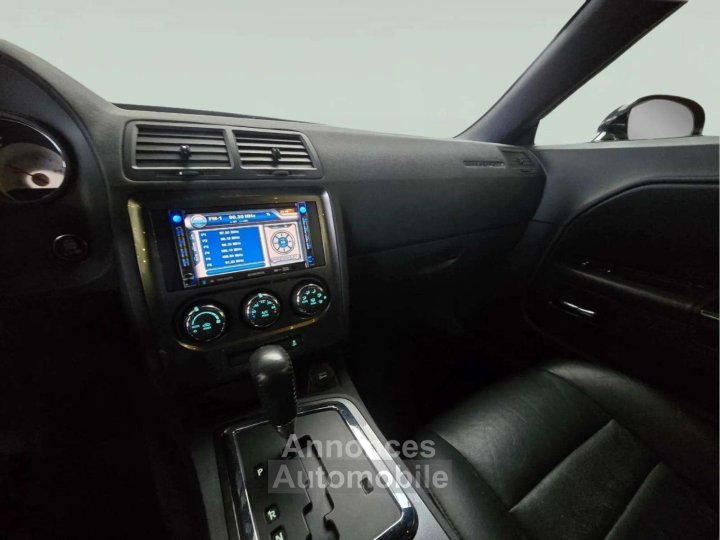 Dodge Challenger 36 V6 * Cervini * Bo&icirc;te Automatique * Cuir * CarPlay * Android Auto * Jantes 20" - 24