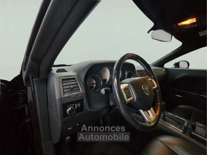 Dodge Challenger 36 V6 * Cervini * Bo&icirc;te Automatique * Cuir * CarPlay * Android Auto * Jantes 20" - 31