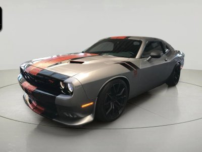 Dodge Challenger 36 V6 * Boîte Automatique * 309 ch * Bi-Xénon * LED * Jantes Alliage * Faible KM - 1