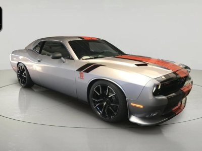 Dodge Challenger 36 V6 * Boîte Automatique * 309 ch * Bi-Xénon * LED * Jantes Alliage * Faible KM - 2