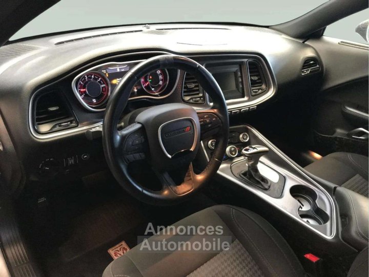 Dodge Challenger 36 V6 * Boîte Automatique * 309 ch * Bi-Xénon * LED * Jantes Alliage * Faible KM - 6