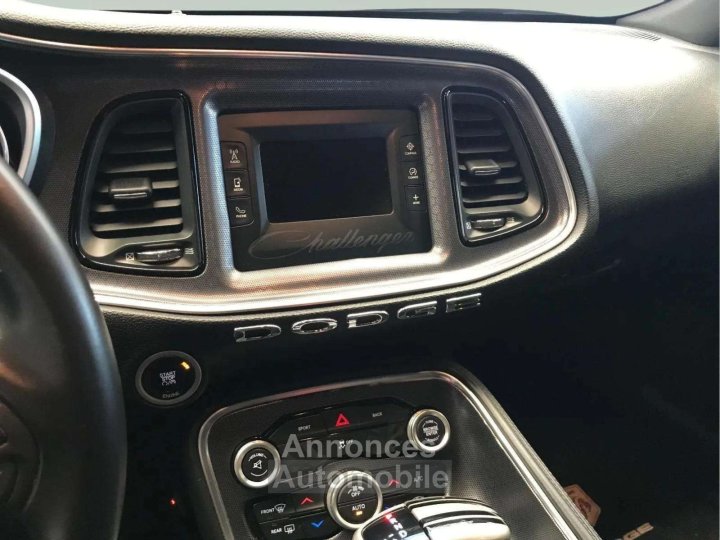 Dodge Challenger 36 V6 * Boîte Automatique * 309 ch * Bi-Xénon * LED * Jantes Alliage * Faible KM - 10