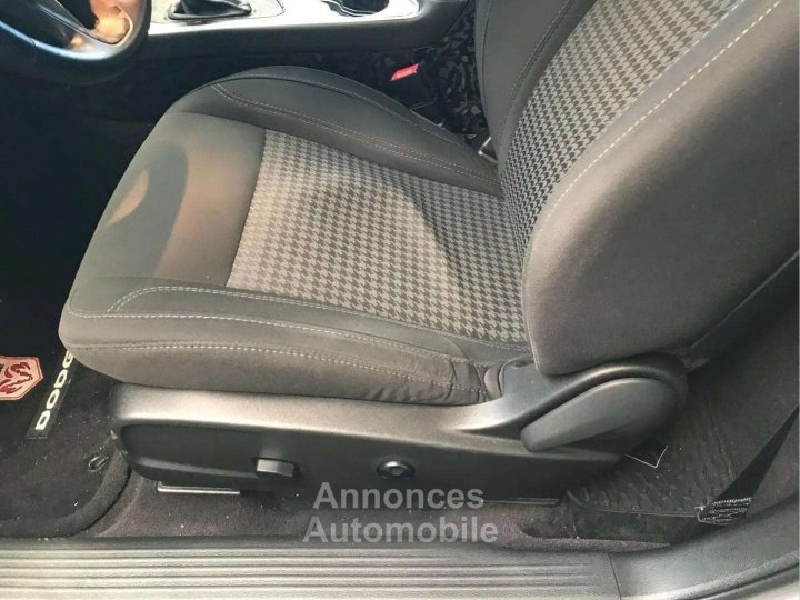 Dodge Challenger 36 V6 * Boîte Automatique * 309 ch * Bi-Xénon * LED * Jantes Alliage * Faible KM - 11