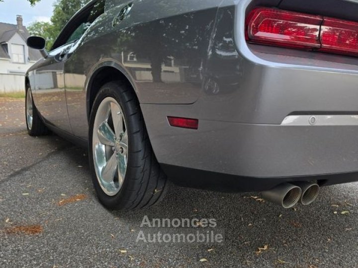 Dodge Challenger RT - 9