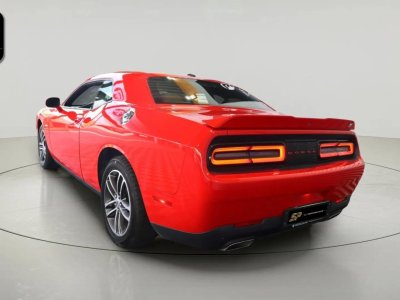 Dodge Challenger SXT * V6 36 * 309 ch * AWD * Go Mango * CarPlay   - 6