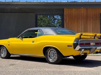 Dodge Challenger R/T 440 Magnum - 3