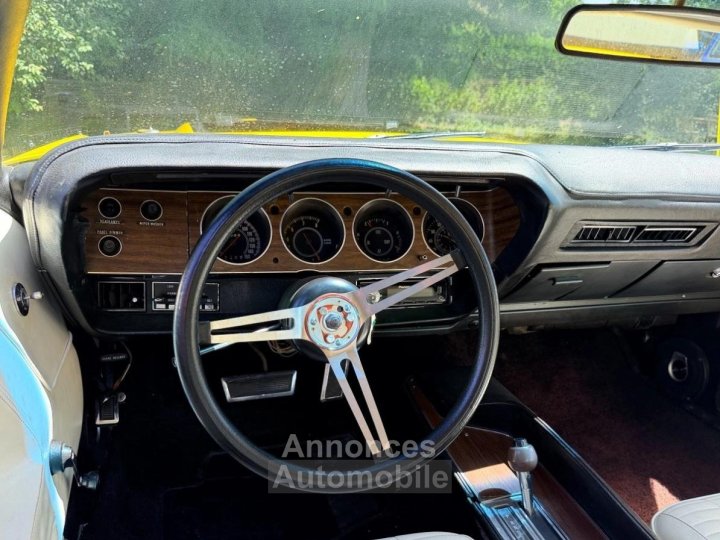 Dodge Challenger R/T 440 Magnum - 11