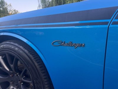 Dodge Challenger R/T V8 57 HEMI   - 18