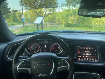 Dodge Challenger R/T V8 57 HEMI   - 32