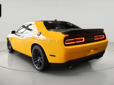 Dodge Challenger SRT 392 Scat Pack * 64 HEMI * 491 ch * BVA * Cam&eacute;ra   - 4