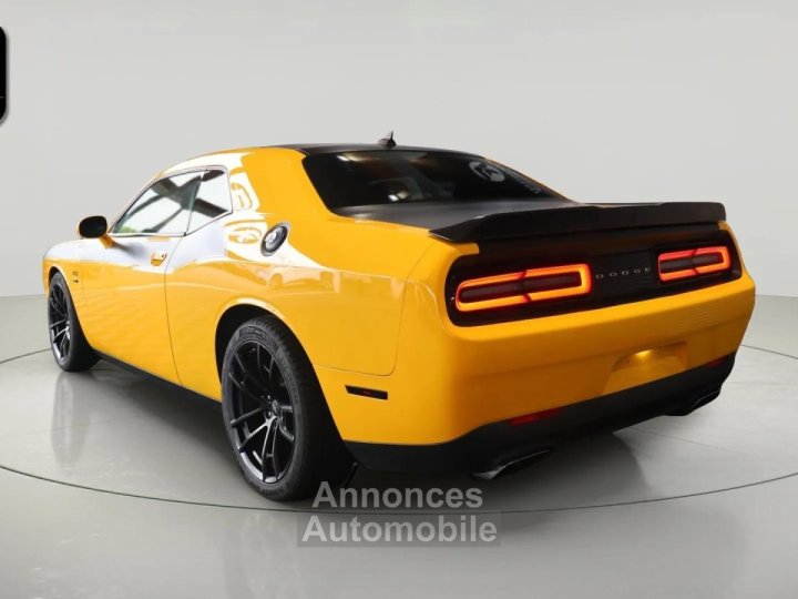 Dodge Challenger SRT 392 Scat Pack * 64 HEMI * 491 ch * BVA * Cam&eacute;ra - 4