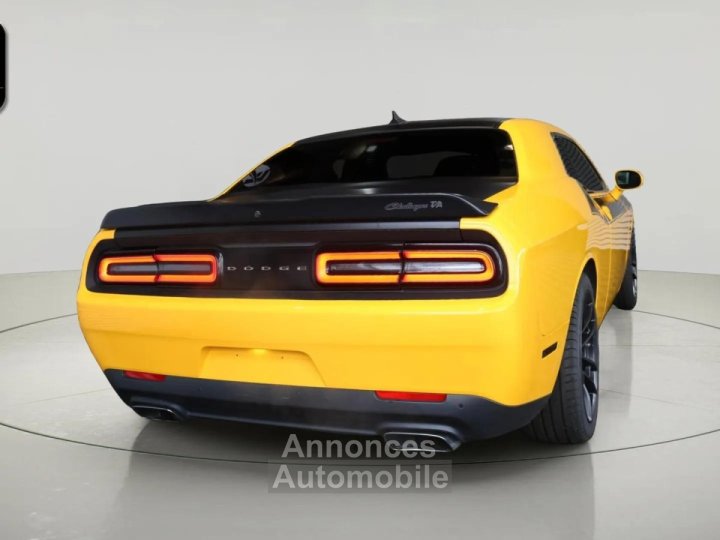Dodge Challenger SRT 392 Scat Pack * 64 HEMI * 491 ch * BVA * Cam&eacute;ra - 5
