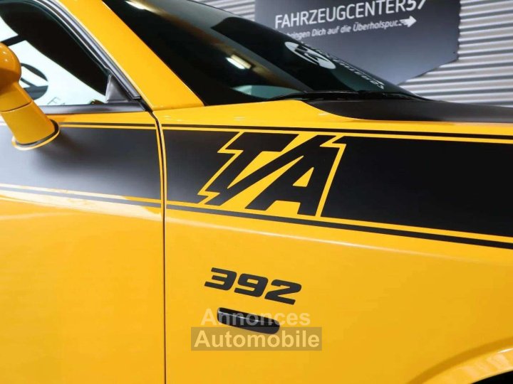 Dodge Challenger SRT 392 Scat Pack * 64 HEMI * 491 ch * BVA * Cam&eacute;ra - 9